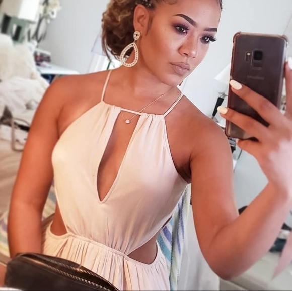 Pink Cutout Maxi Dress - Picture 3 of 3